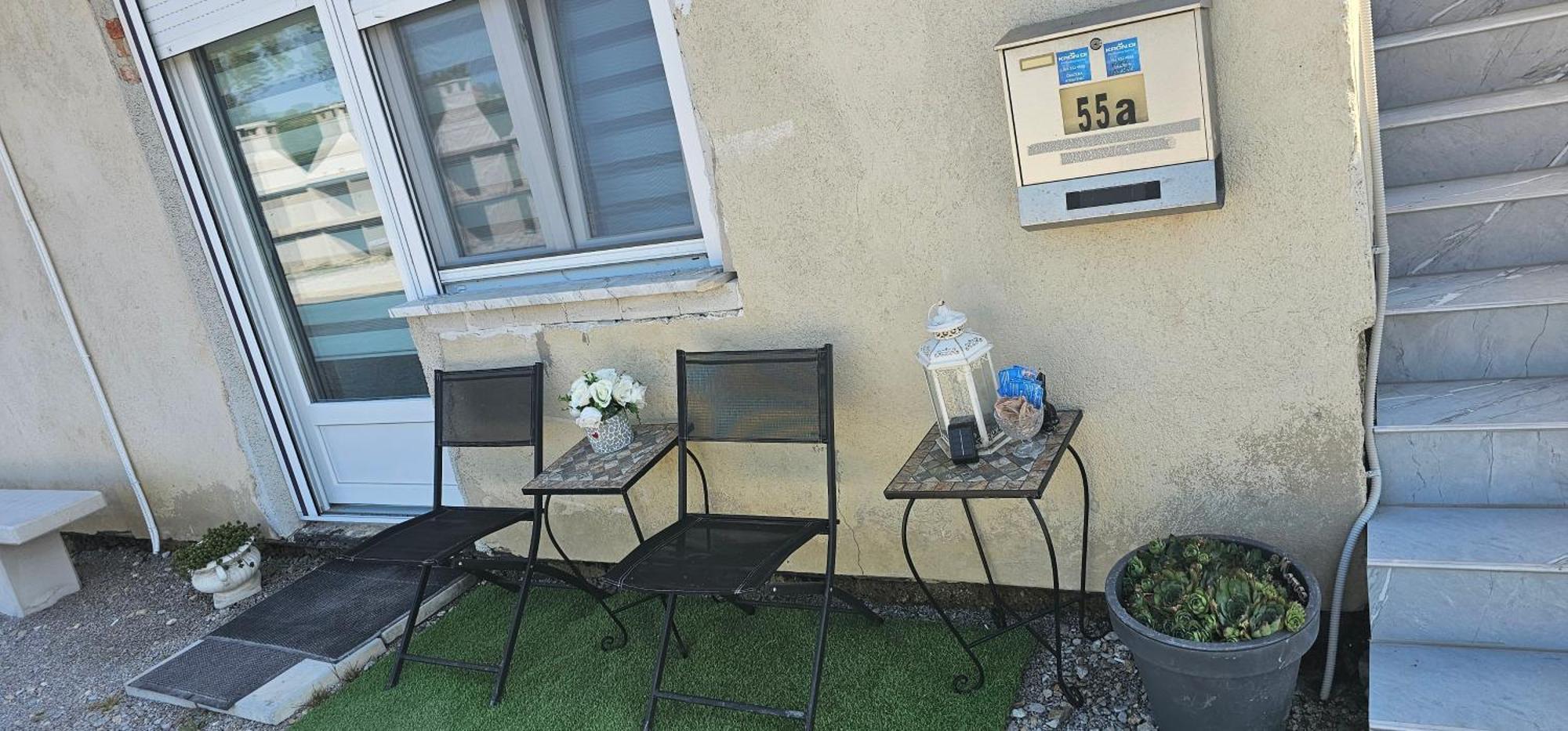 Appartement Ena1 & Ena2 -Big Free Parking à Karlovac Extérieur photo