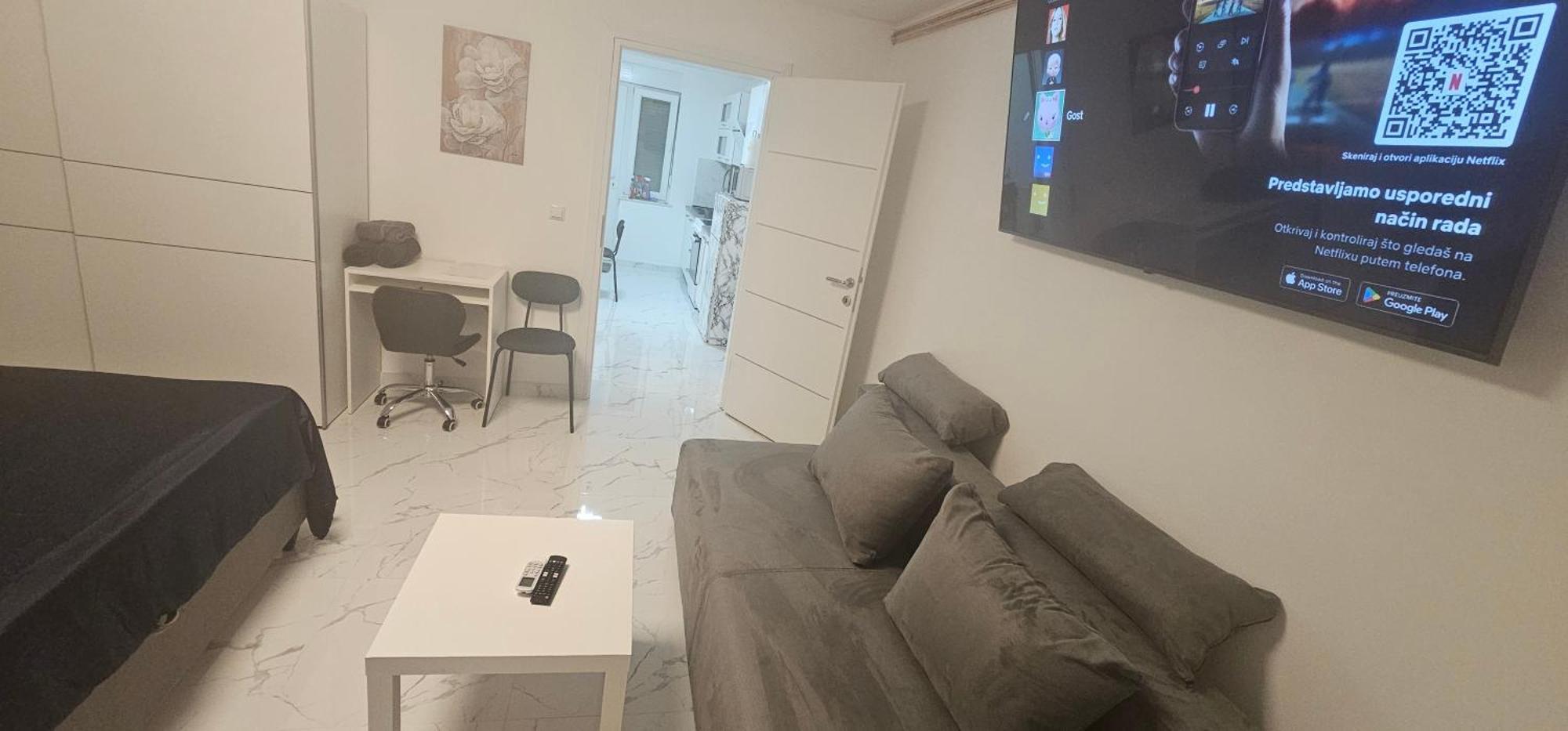 Appartement Ena1 & Ena2 -Big Free Parking à Karlovac Extérieur photo