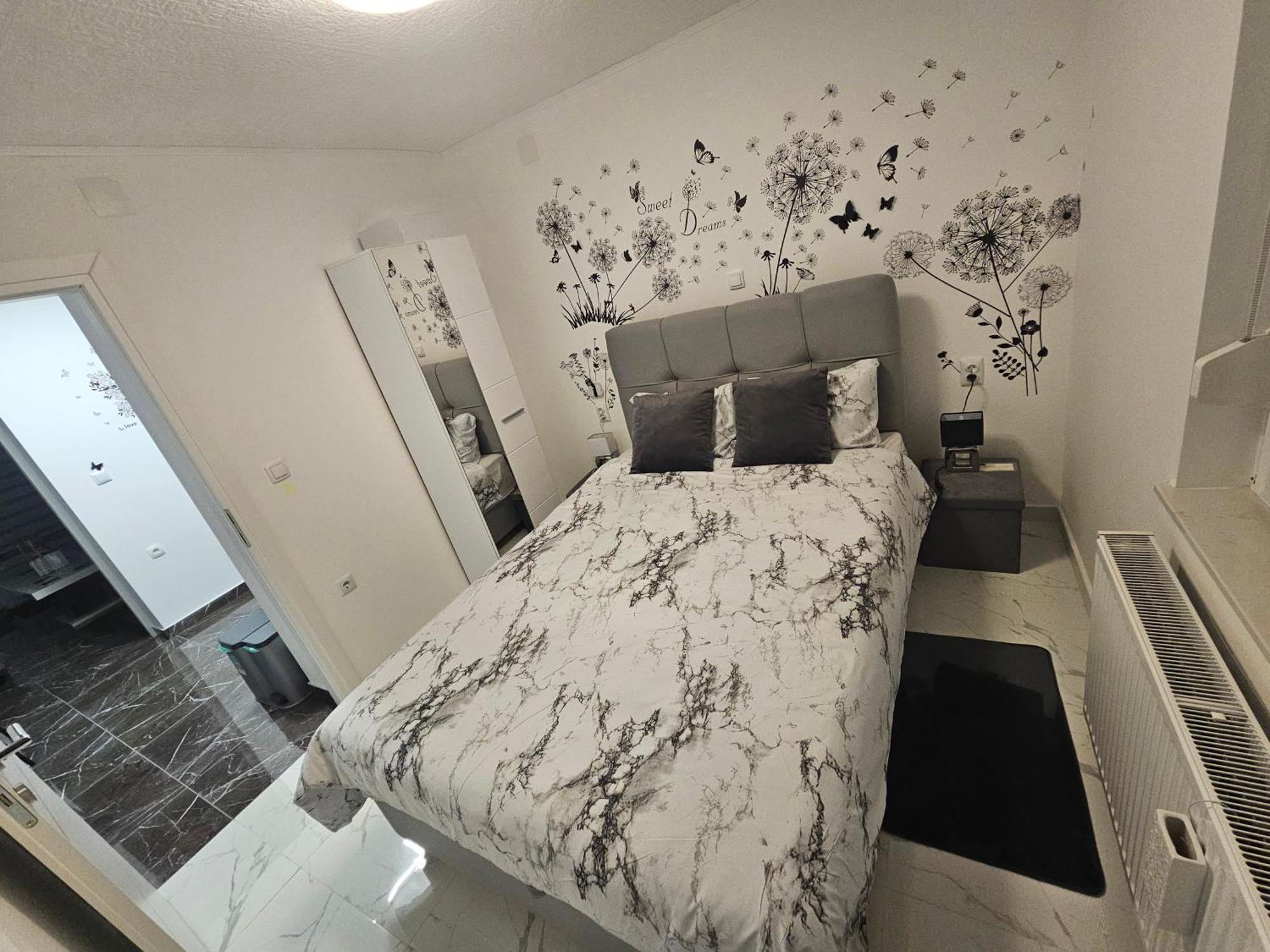 Appartement Ena1 & Ena2 -Big Free Parking à Karlovac Extérieur photo