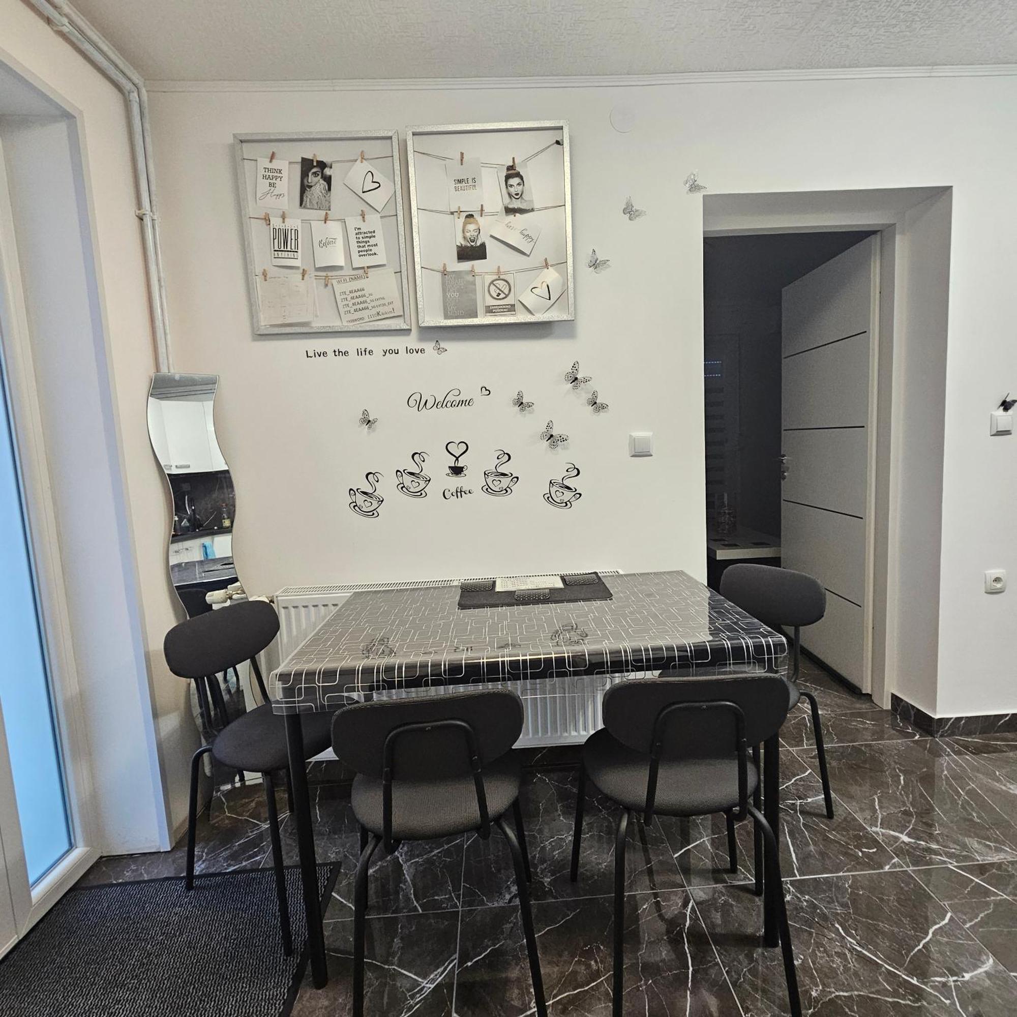 Appartement Ena1 & Ena2 -Big Free Parking à Karlovac Extérieur photo