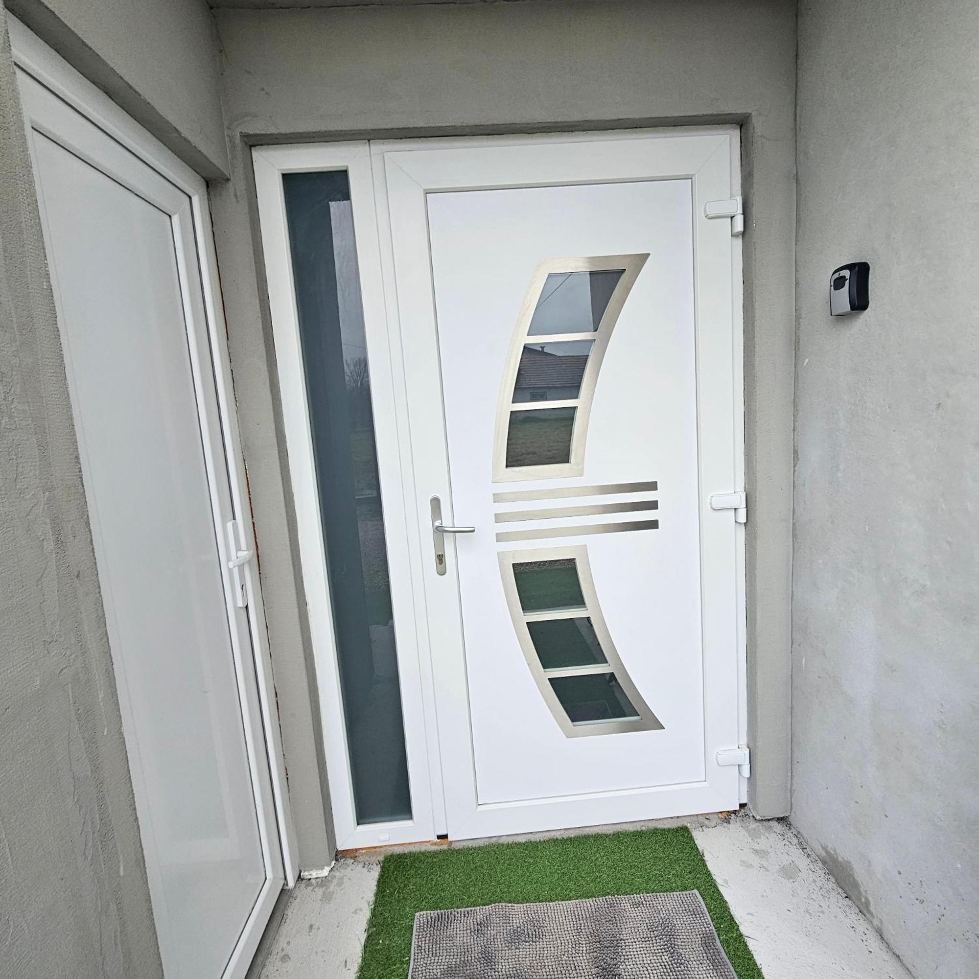 Appartement Ena1 & Ena2 -Big Free Parking à Karlovac Extérieur photo