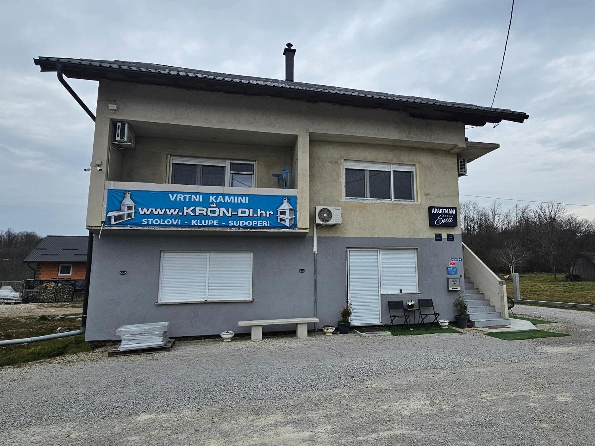 Appartement Ena1 & Ena2 -Big Free Parking à Karlovac Extérieur photo