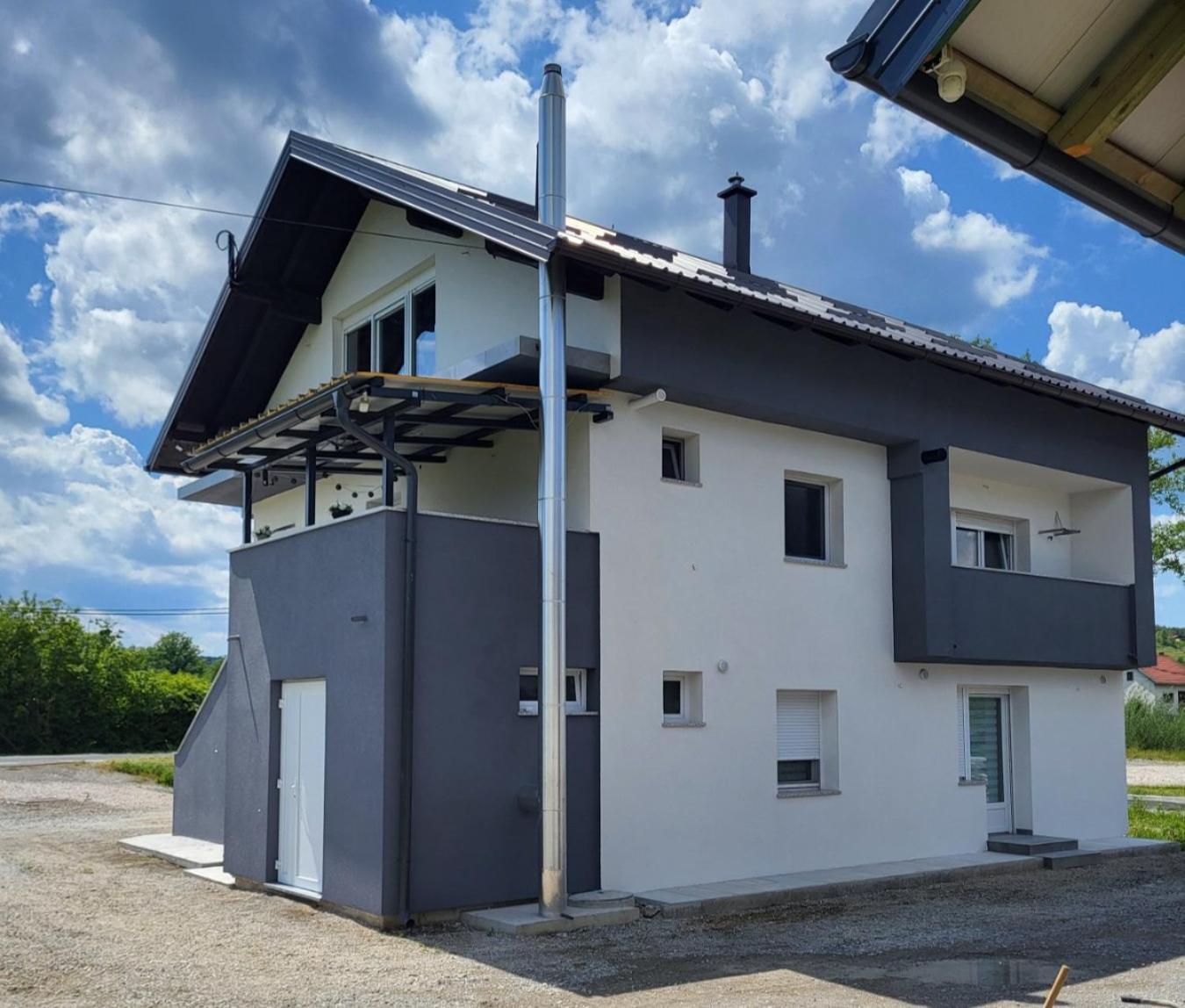 Appartement Ena1 & Ena2 -Big Free Parking à Karlovac Extérieur photo